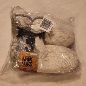 NWT! Muk Luks Slipper Shoes Size Med (7-8)
